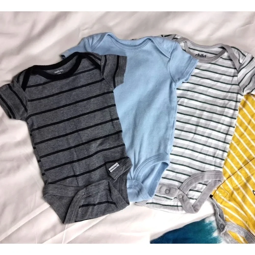 Carter's Baby‎ Boy 0 3 Mos Outfit Lot 9pc Bodysuit Jumpsuit Shorts Snoopy Summer